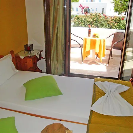 Vassiliki 3* Paro